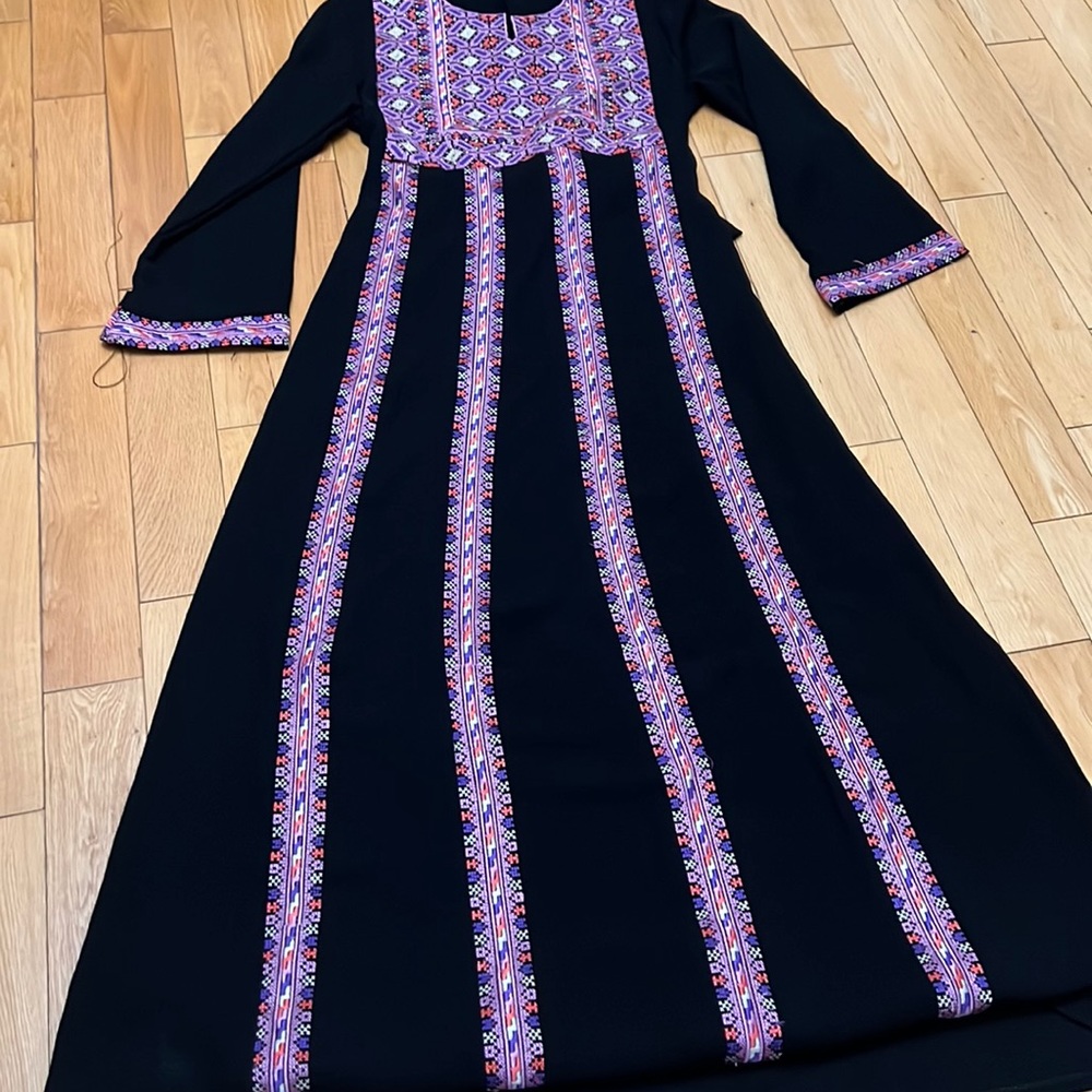 Gorgeous Purple Thobe